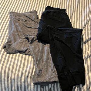 Lululemon Black and Gray sweats